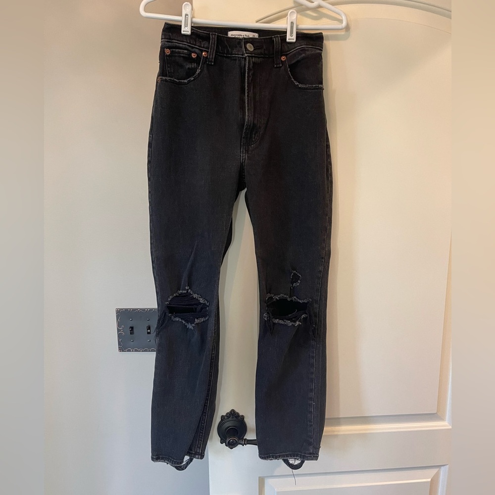 Abercrombie black jeans. Ultra high rise ankle straight. Size 0